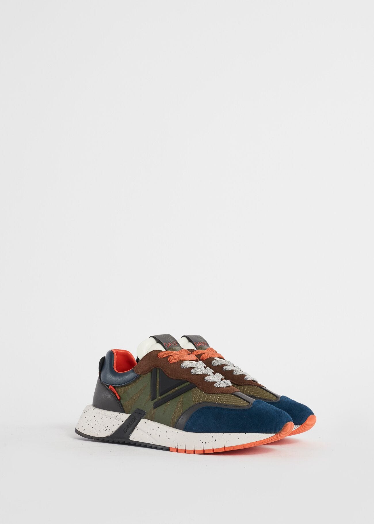 Sneaker running in suede e nylon