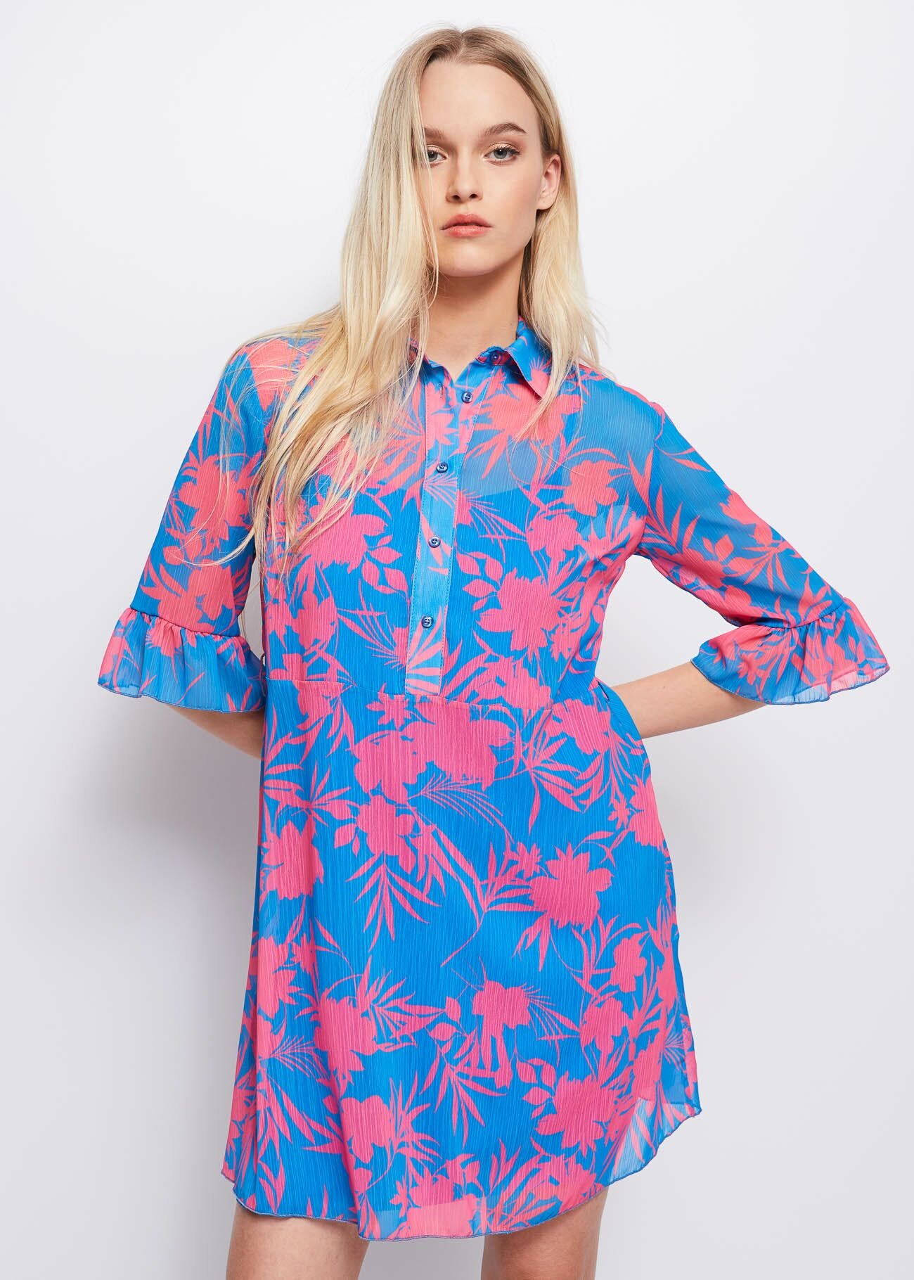 Dress with tropical print