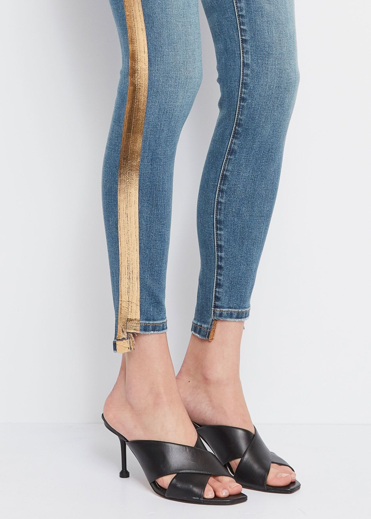 Jeggings with laminated band