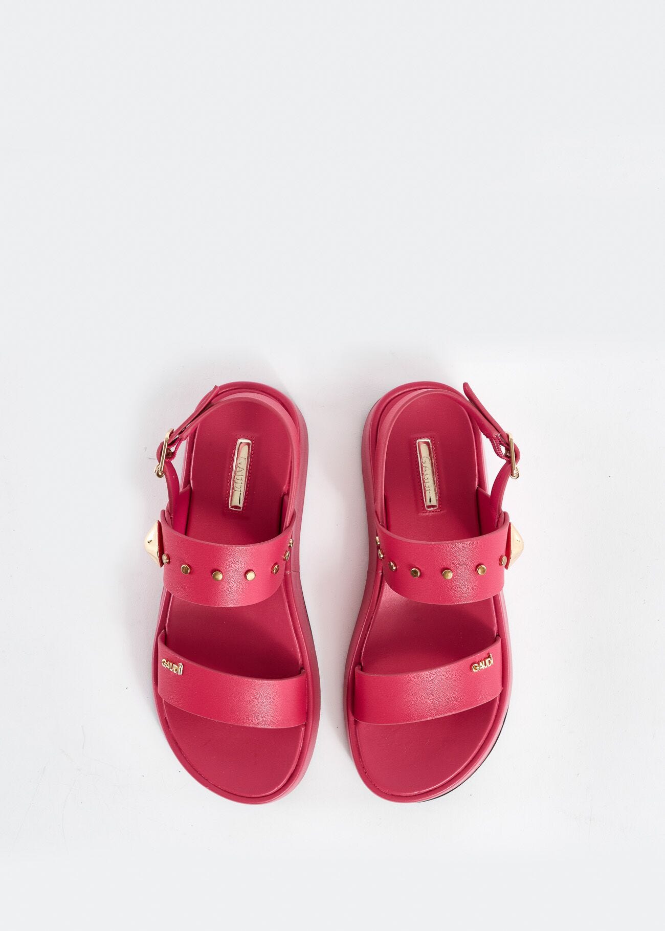 Leather sandals with studs