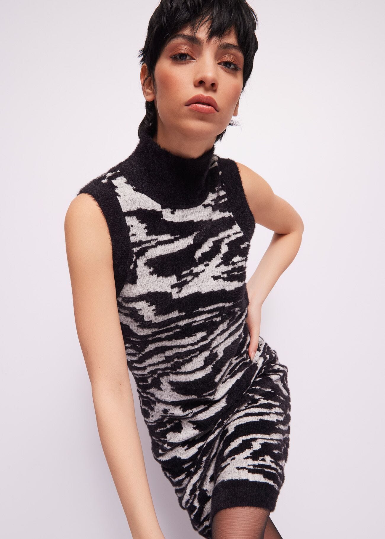 Vestido de jacquard con estampado animal