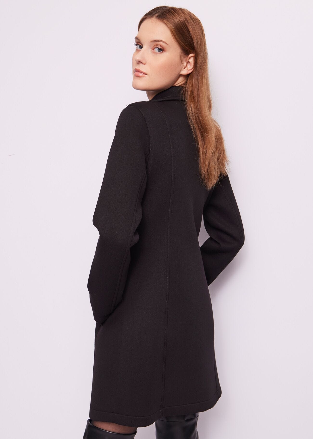 Cappotto nero in scuba