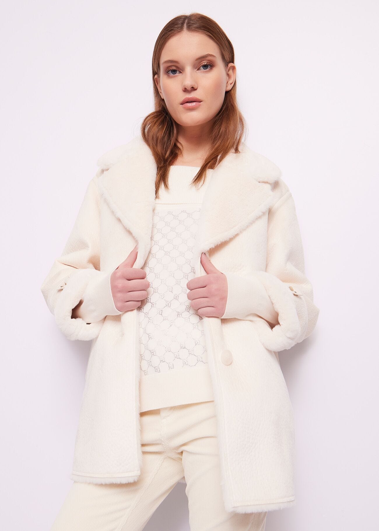 Cappotto in similpelle scomosciata