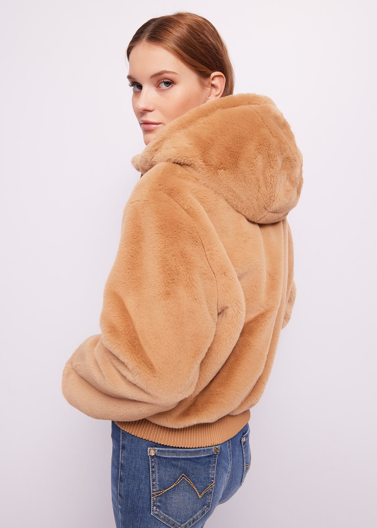 Veste en fourrure synthétique