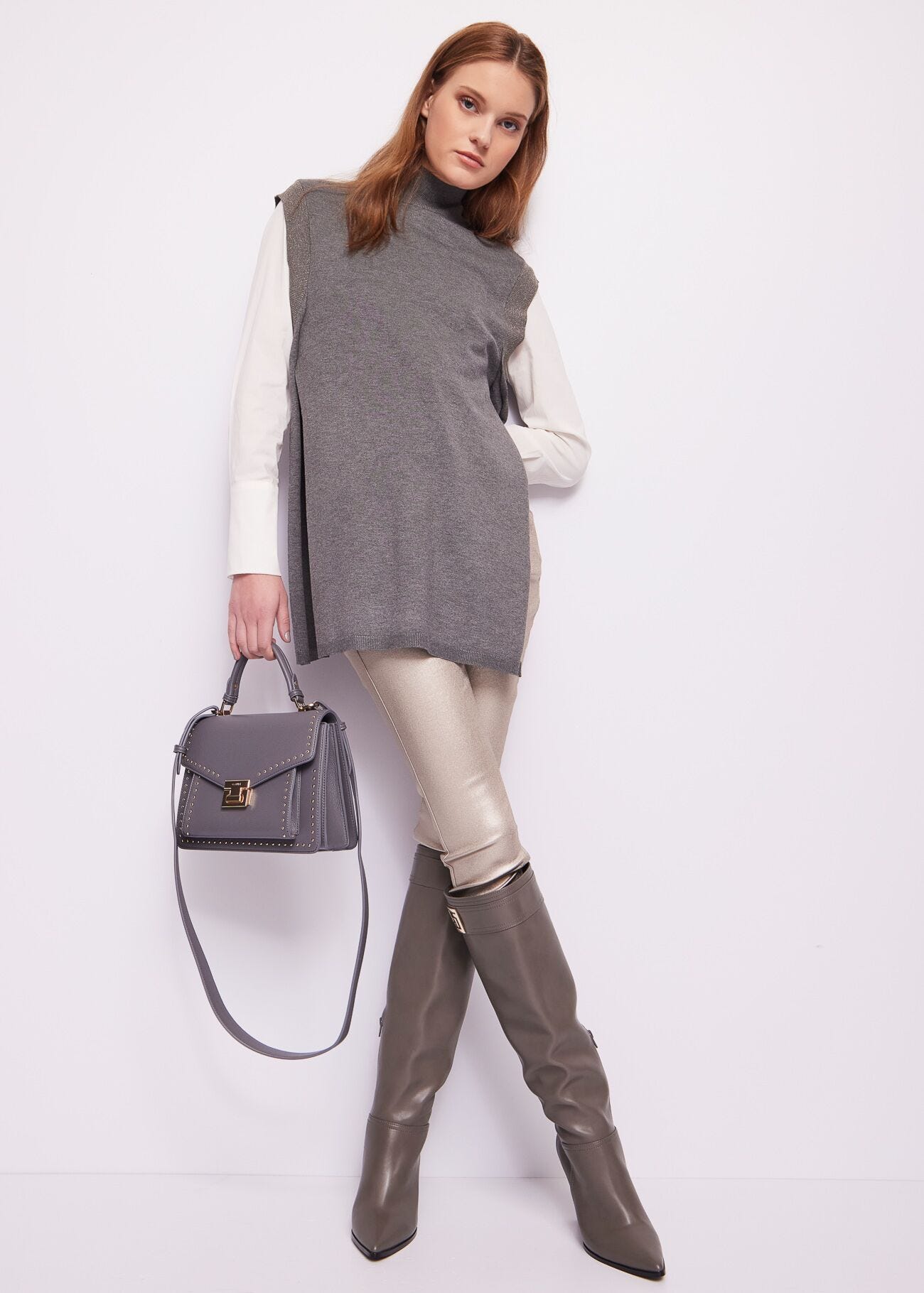 Maglia in filato grigio