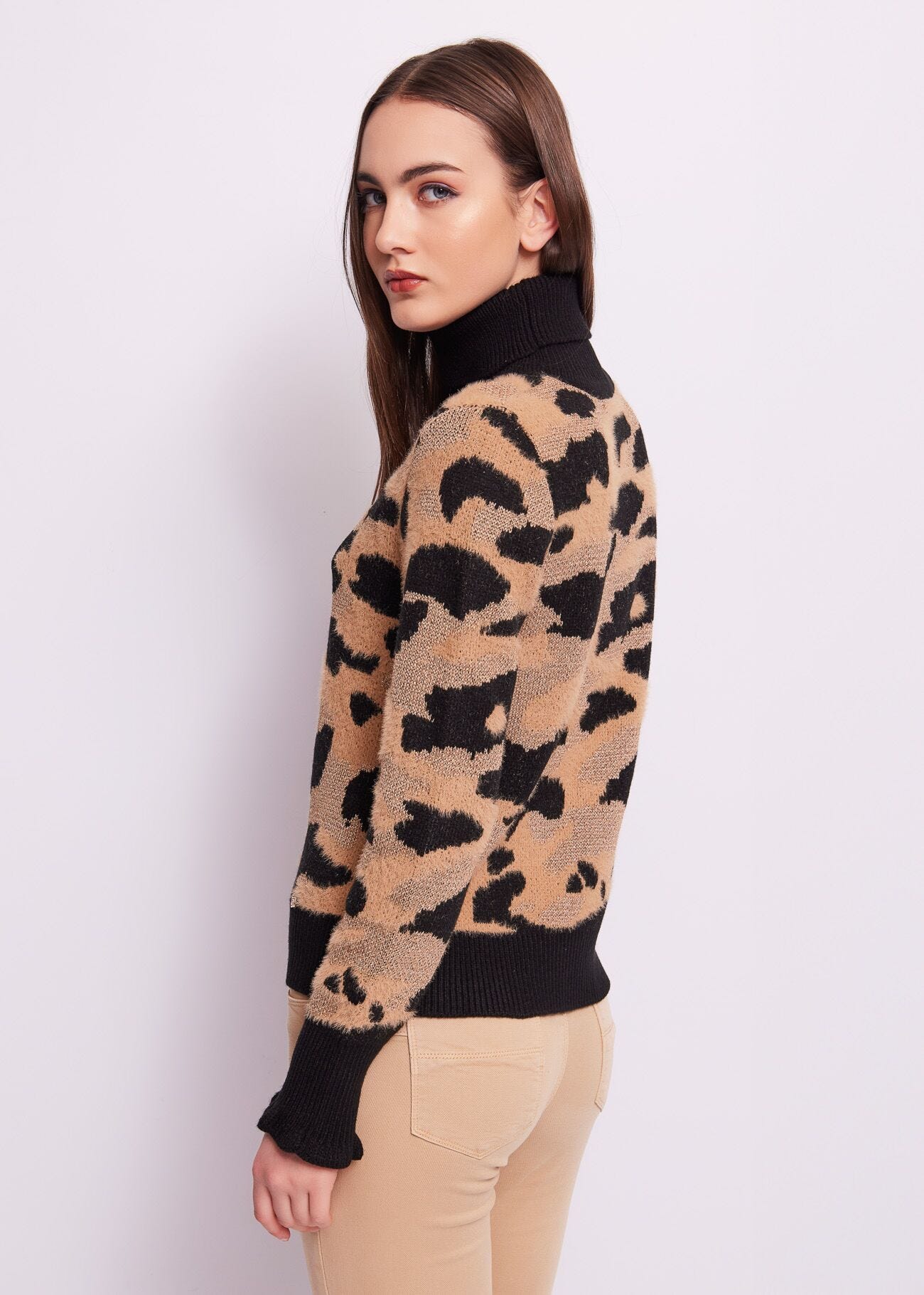 Animal print jacquard jumper