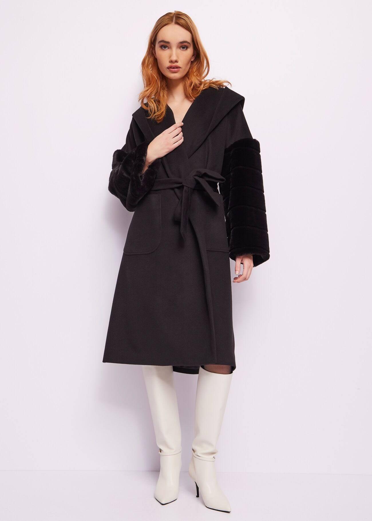 Manteau en drap avec fourrure synthétique
