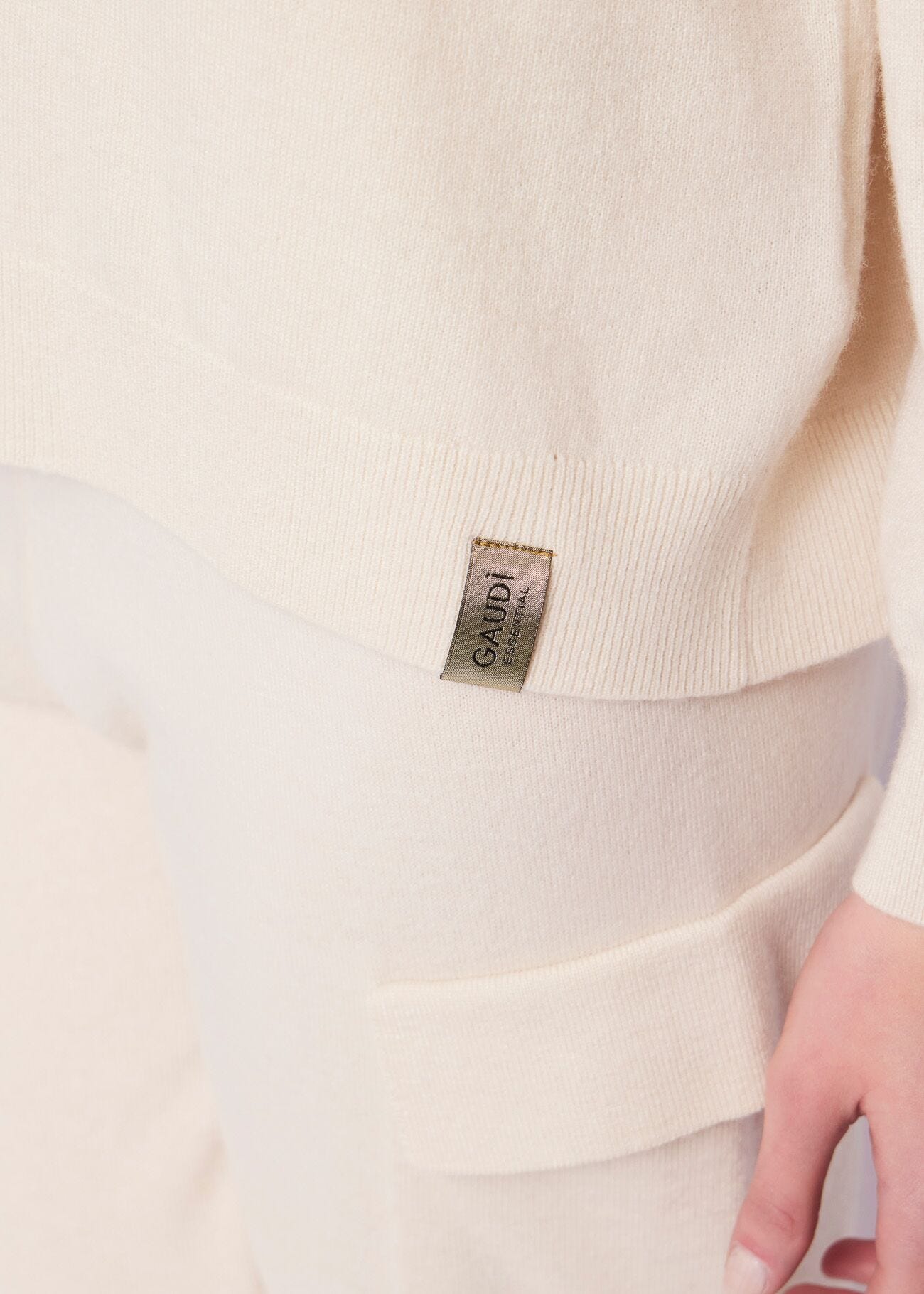 Pull blanc en laine et cachemire