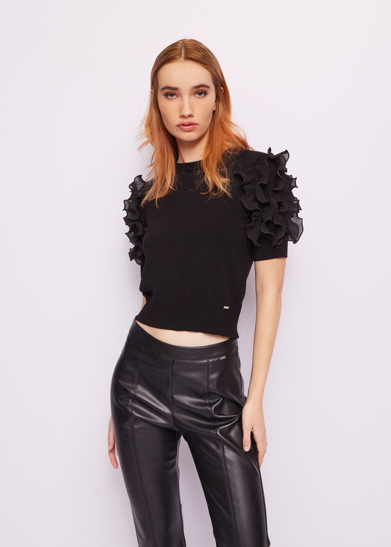 Crewneck jumper with ruffles