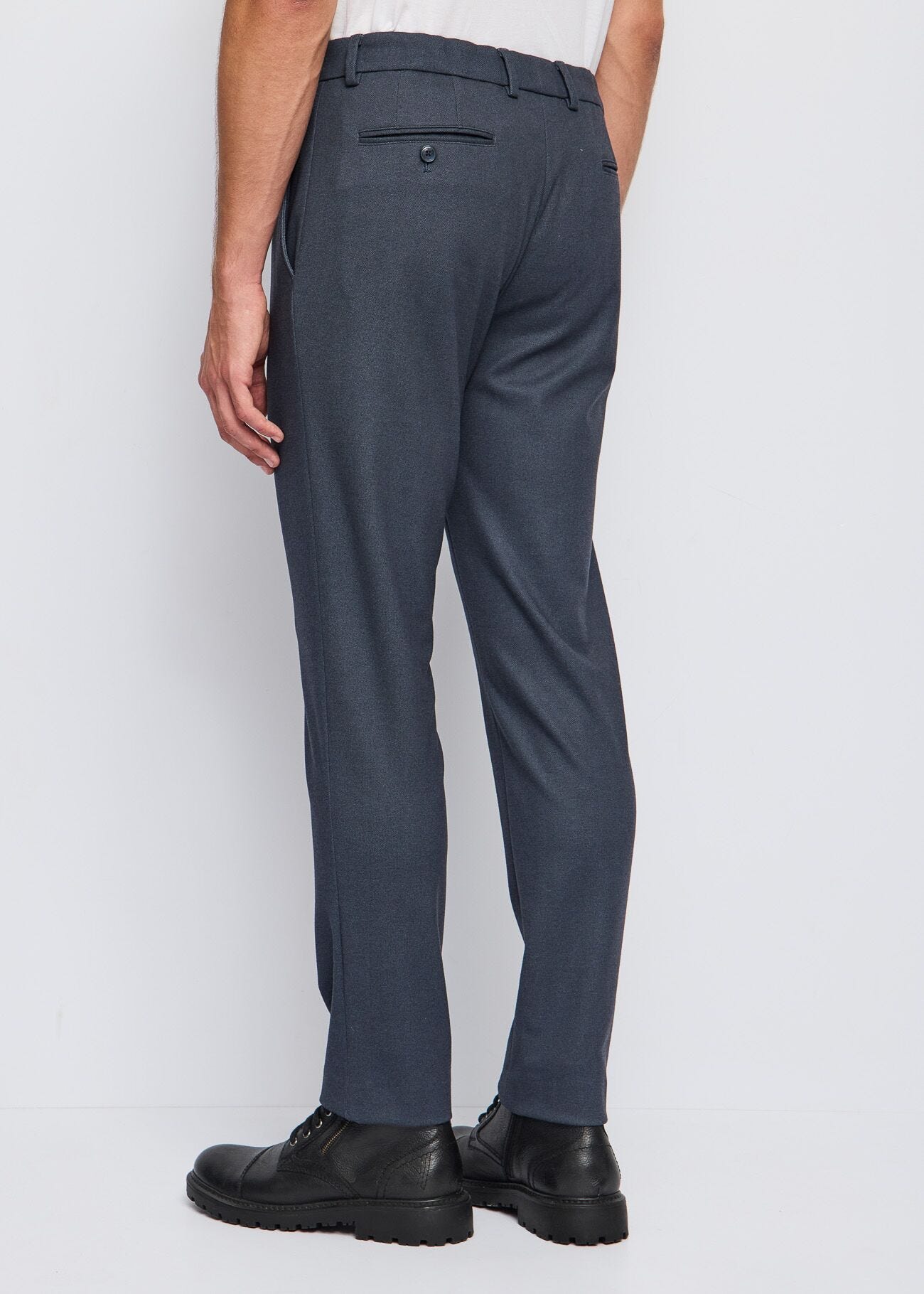 Pantaloni blu elasticizzati