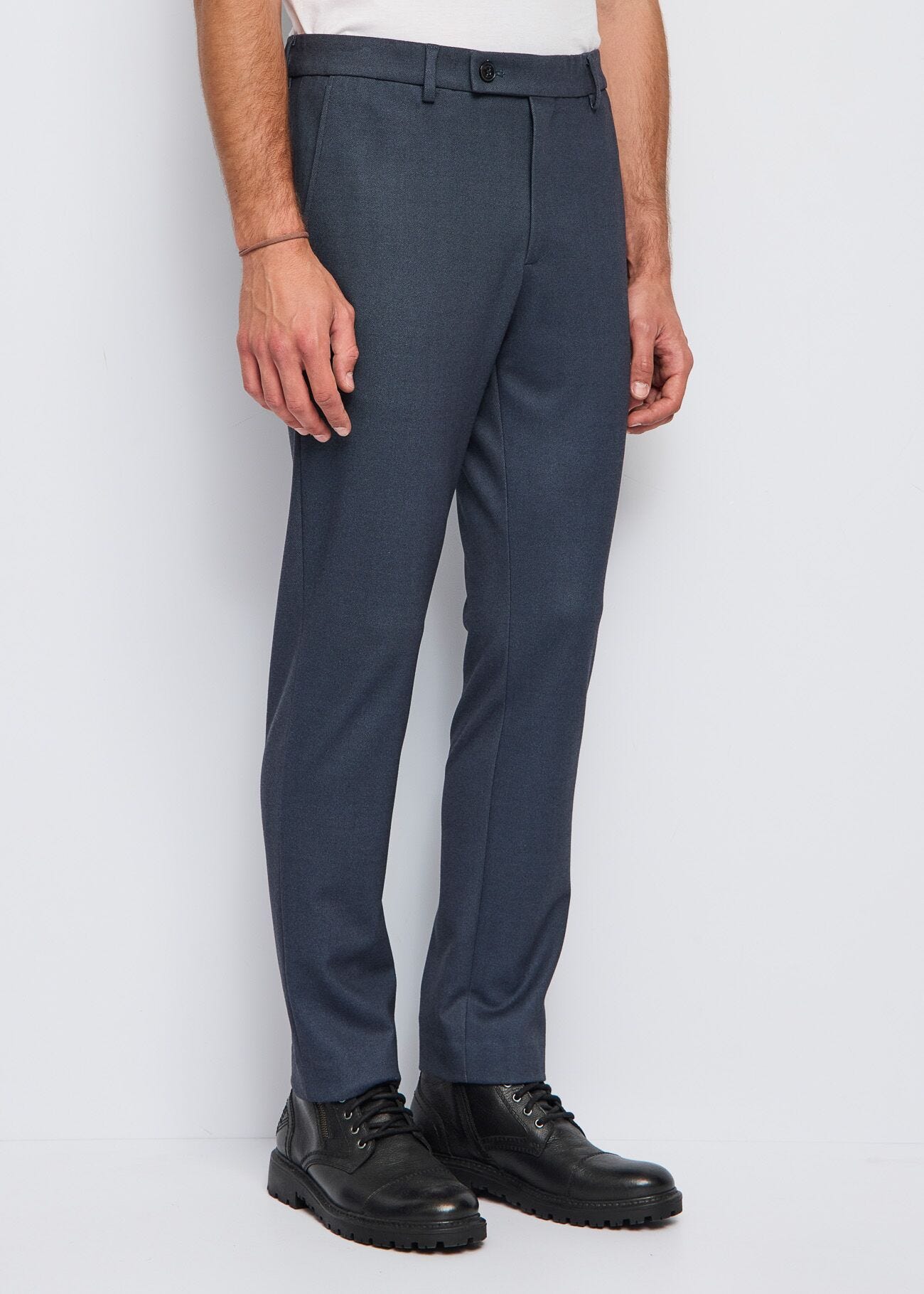 Pantaloni blu elasticizzati