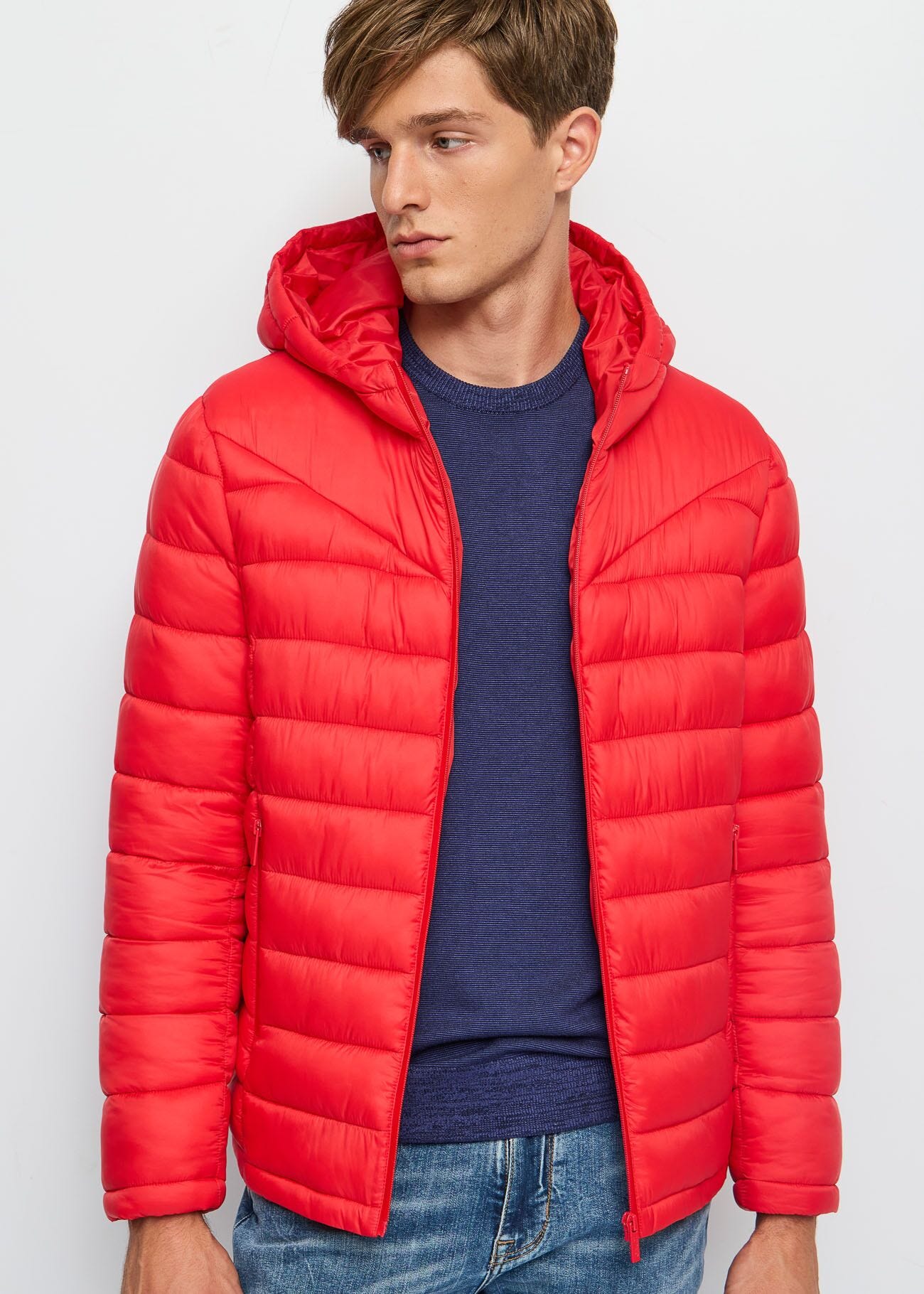 Plumífero rojo de nailon acolchado con pespunte