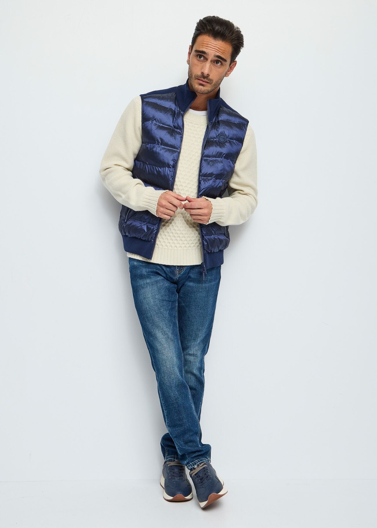 Pull blanc en laine mélangée