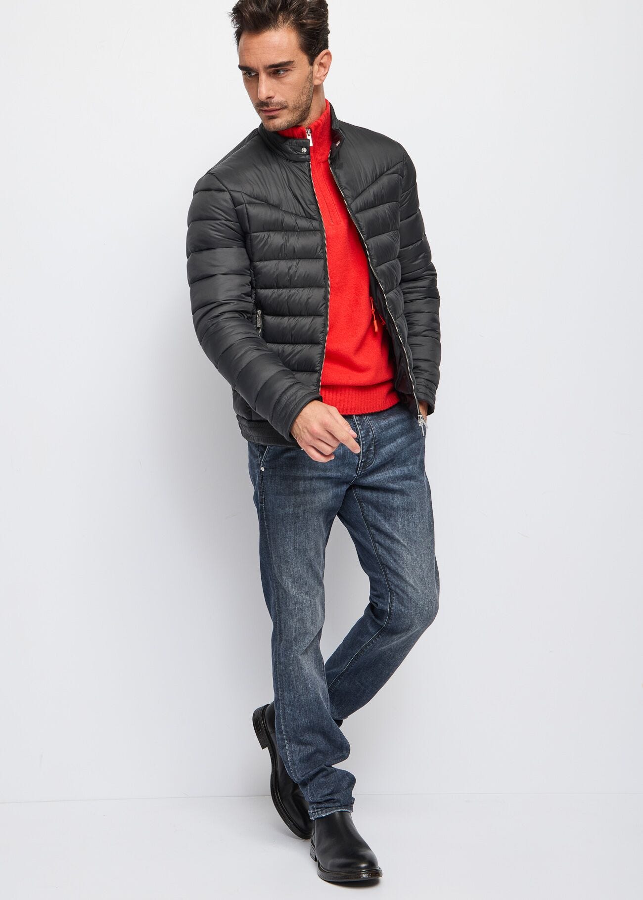 Maglia rossa in misto lana con zip
