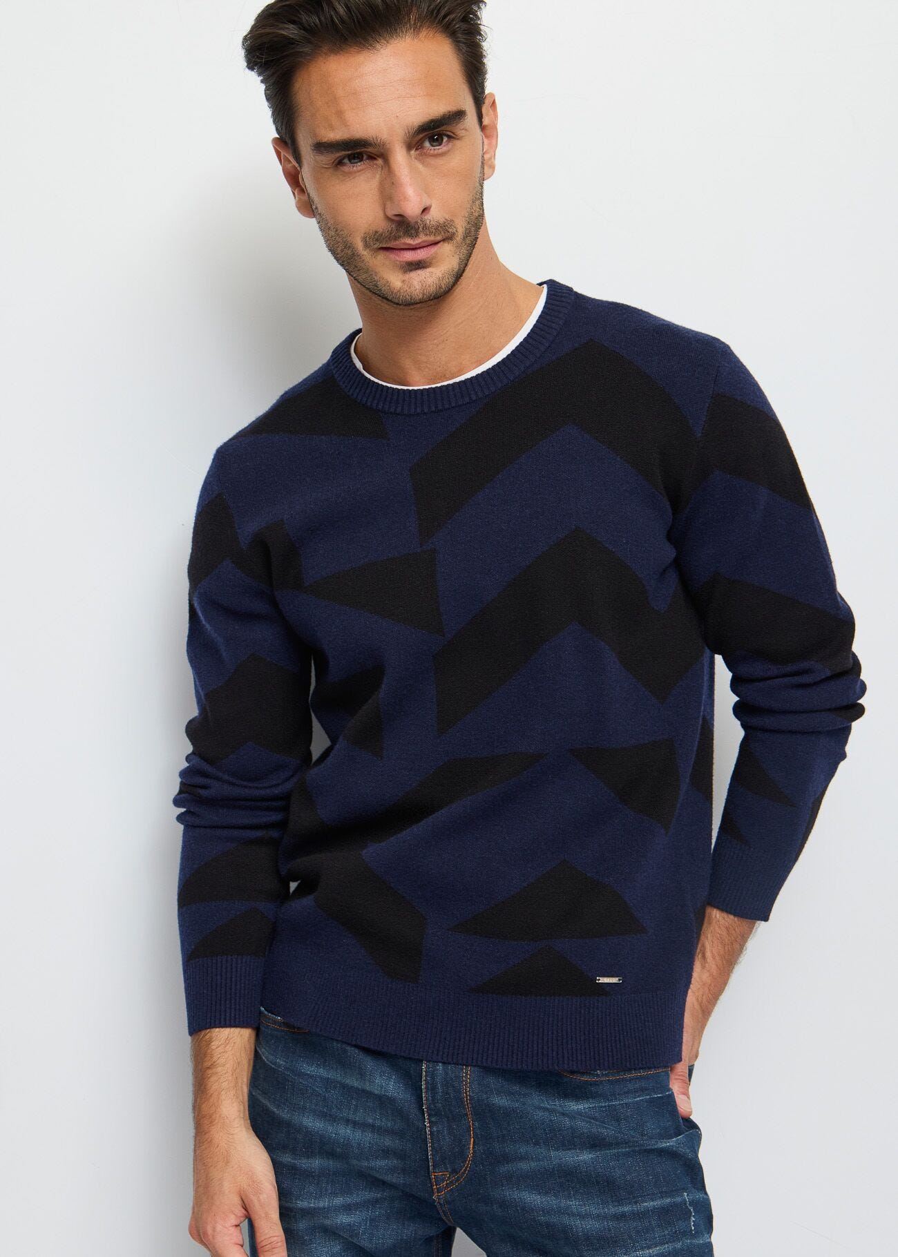 Maglia blu con motivo geometrico