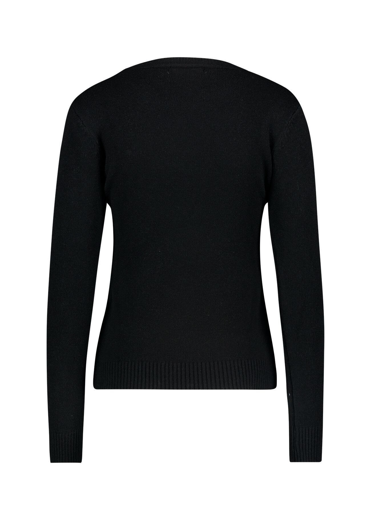 Long-sleeved neckline shirt
