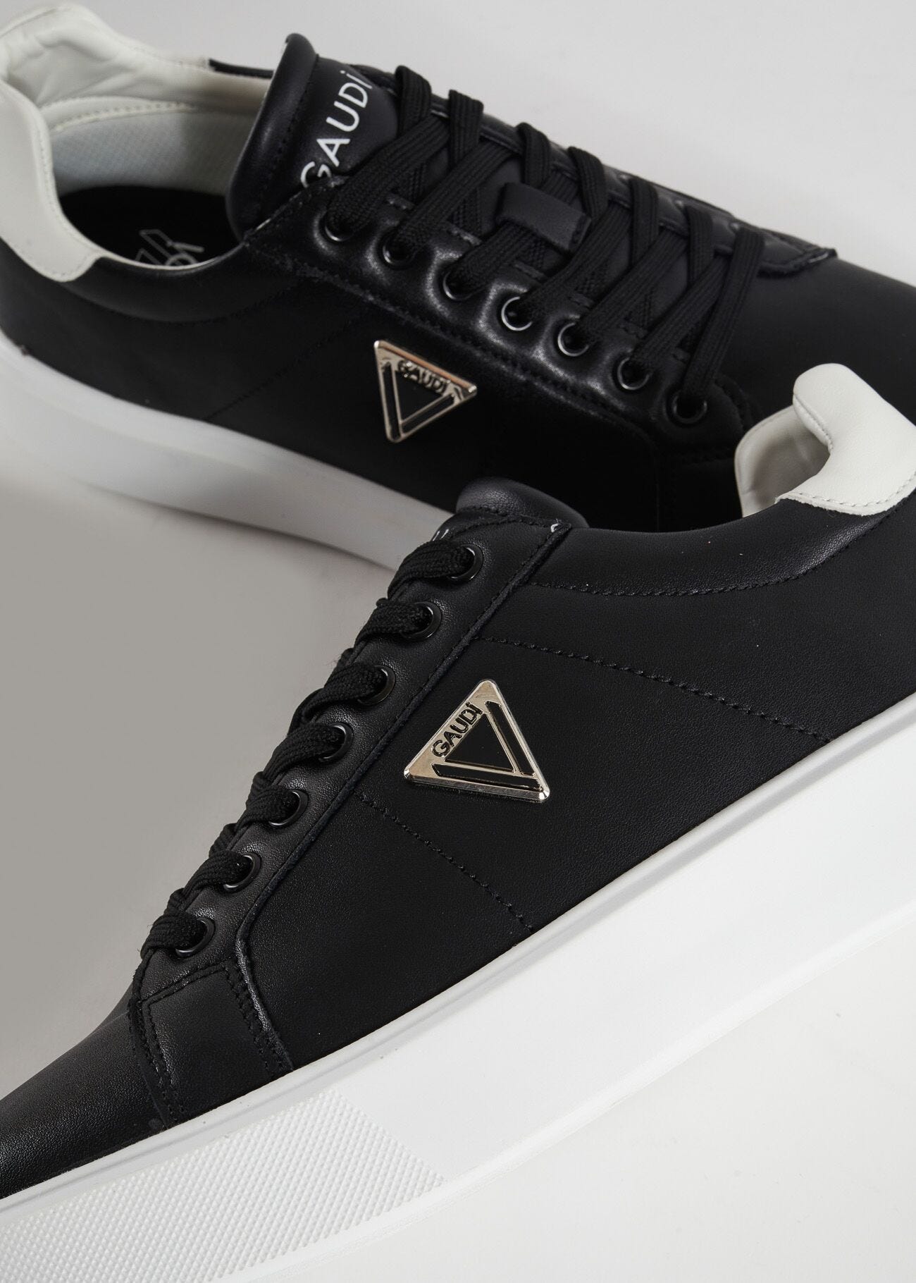 Leather trainers | Gaudì Leather trainers | Gaudì