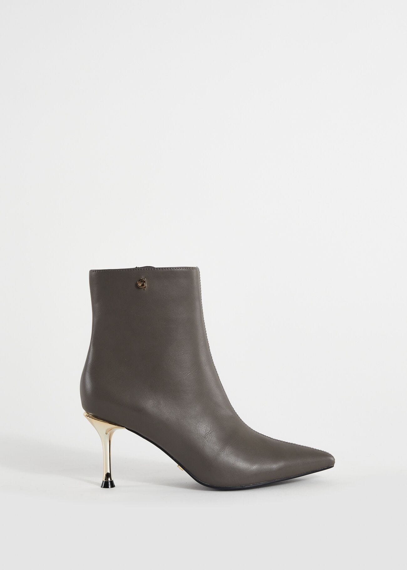 Fauxleather ankle boots