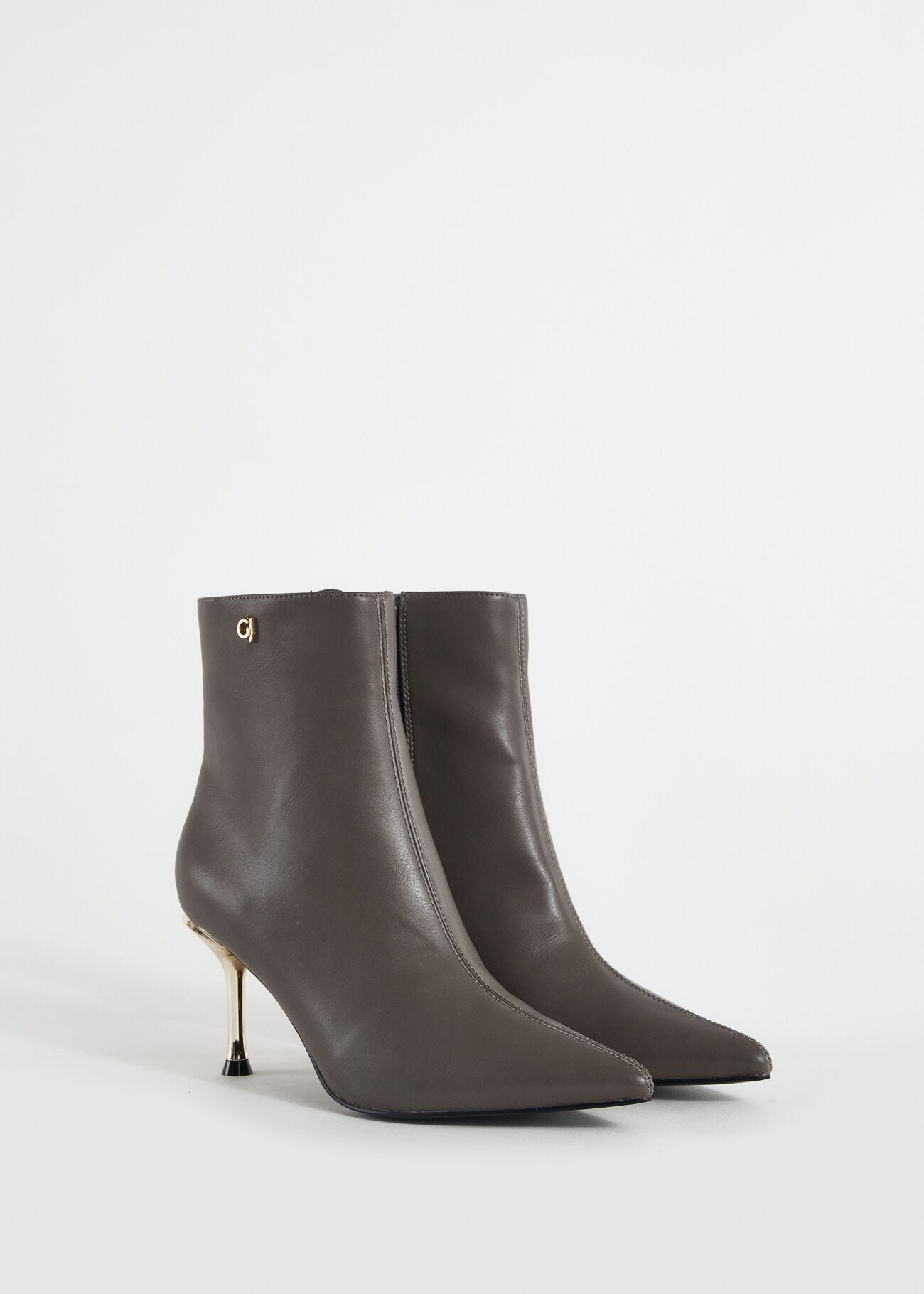Fauxleather ankle boots