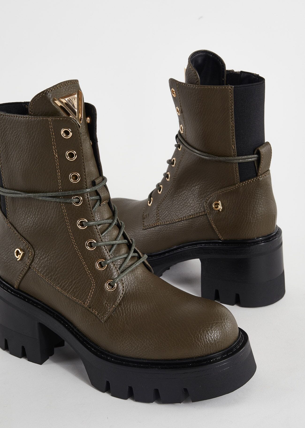 Tumbled, fauxleather ankle boots