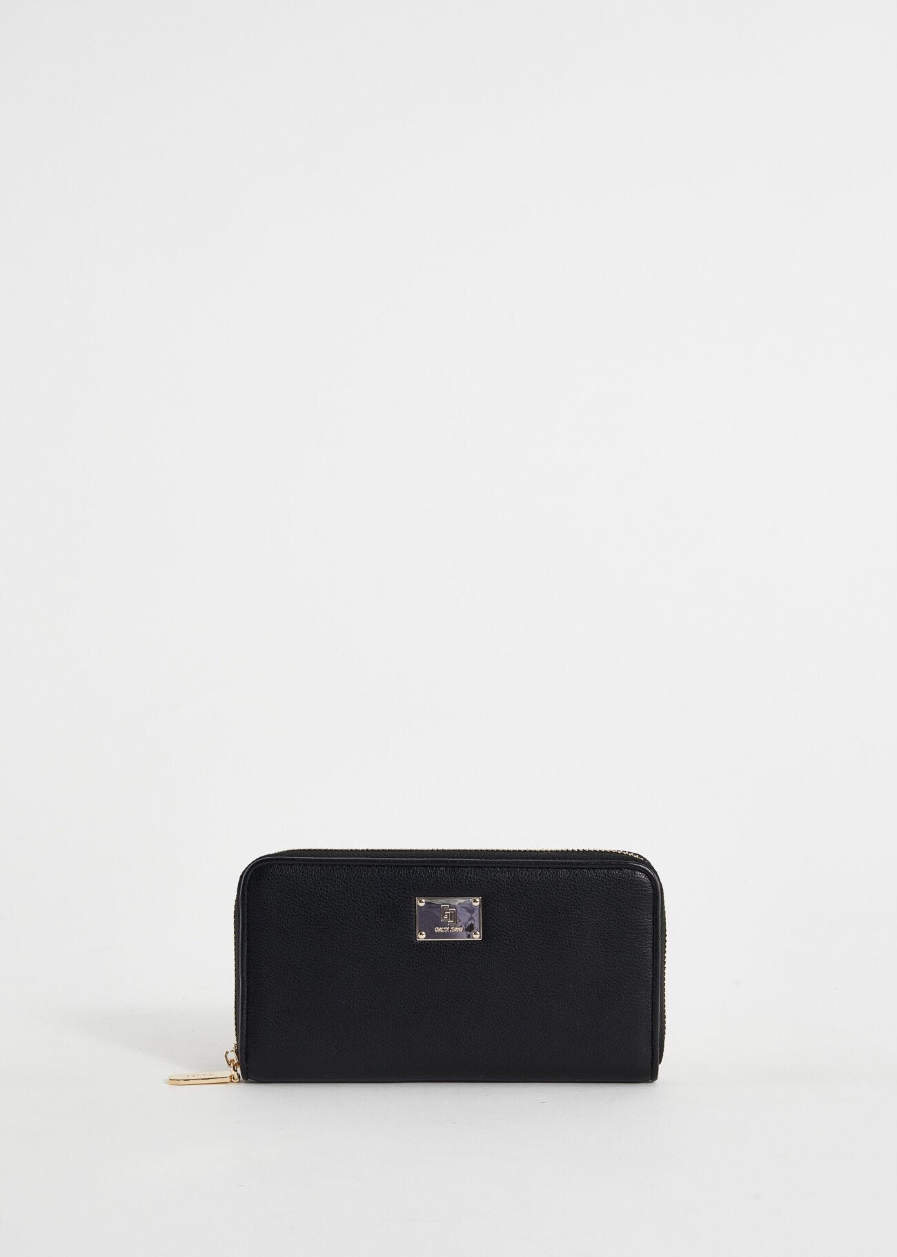 Cartera negra de piel sintética
