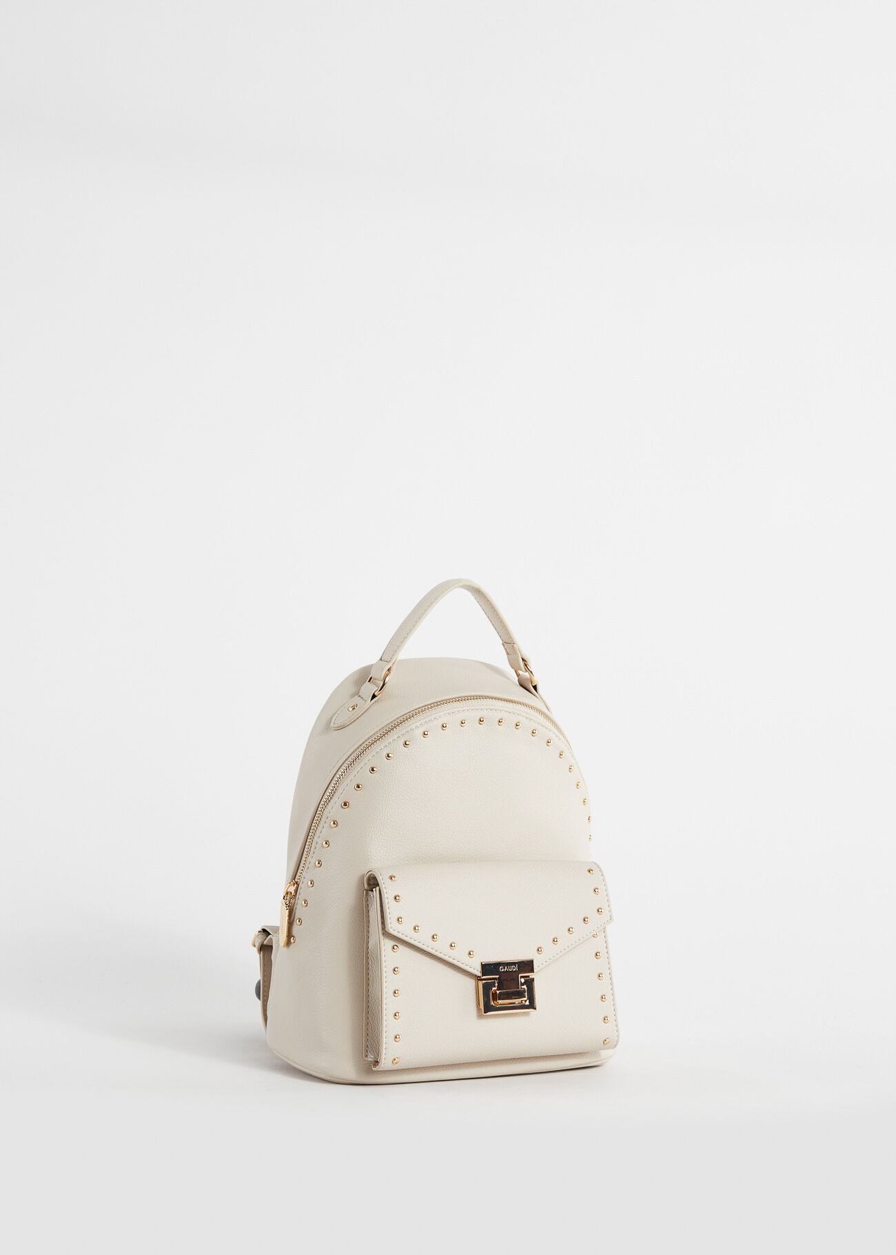 Mochila blanca con tachuelas