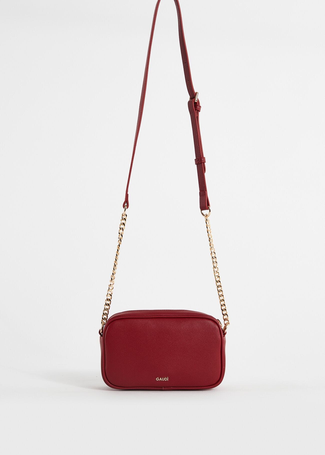 Bolso cruzado rojo con colgante