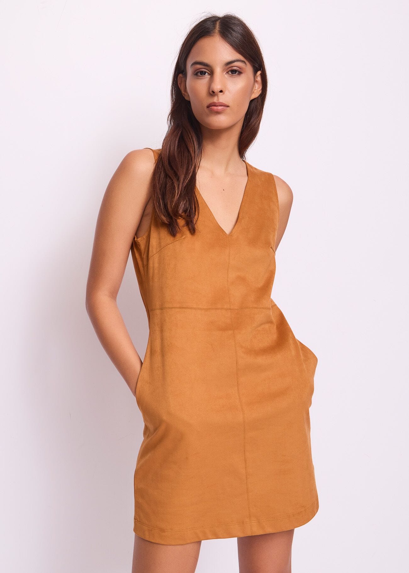 Abito da donna con scollo a V e spalline