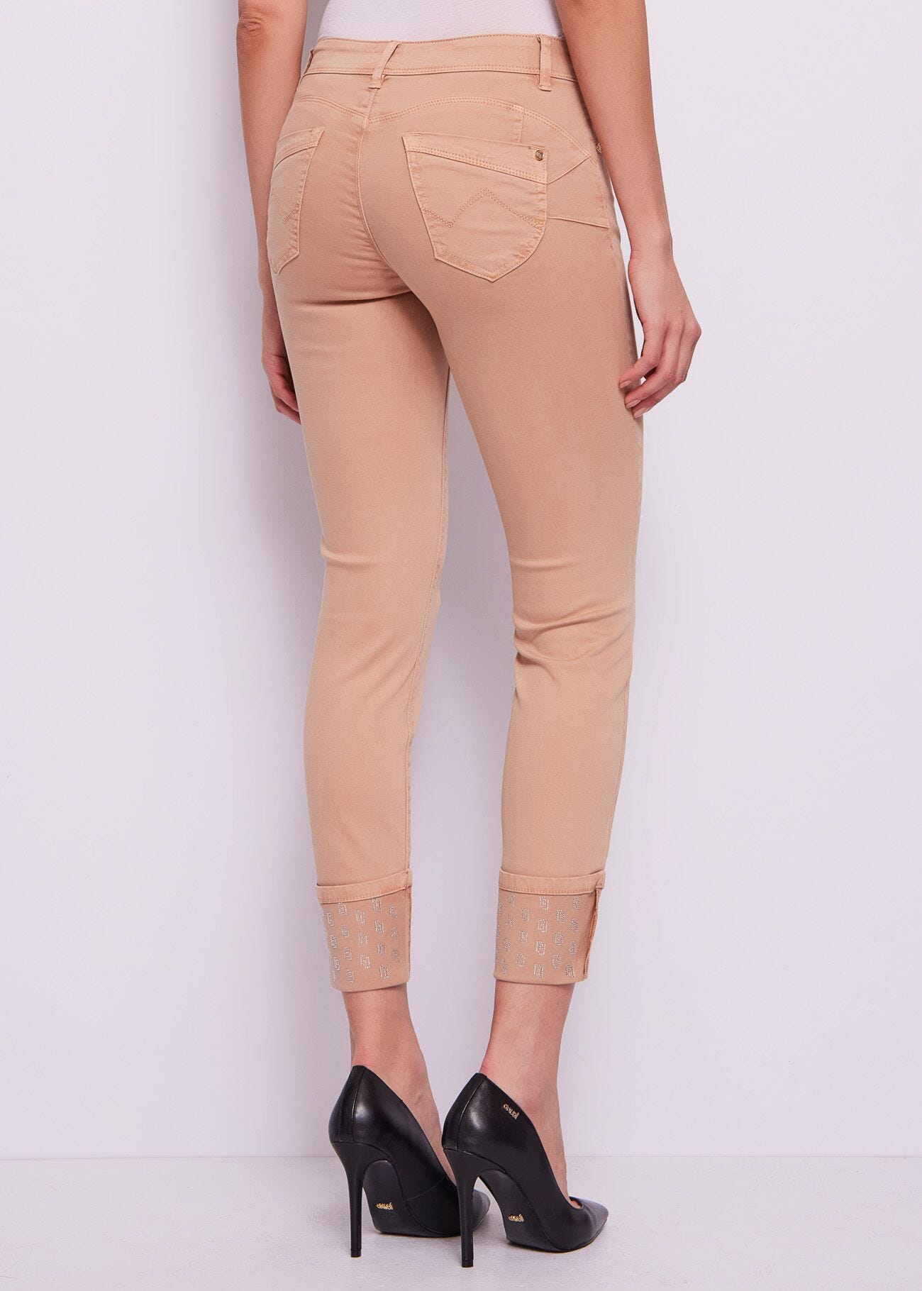 Pantaloni da donna skinny con risvolto
