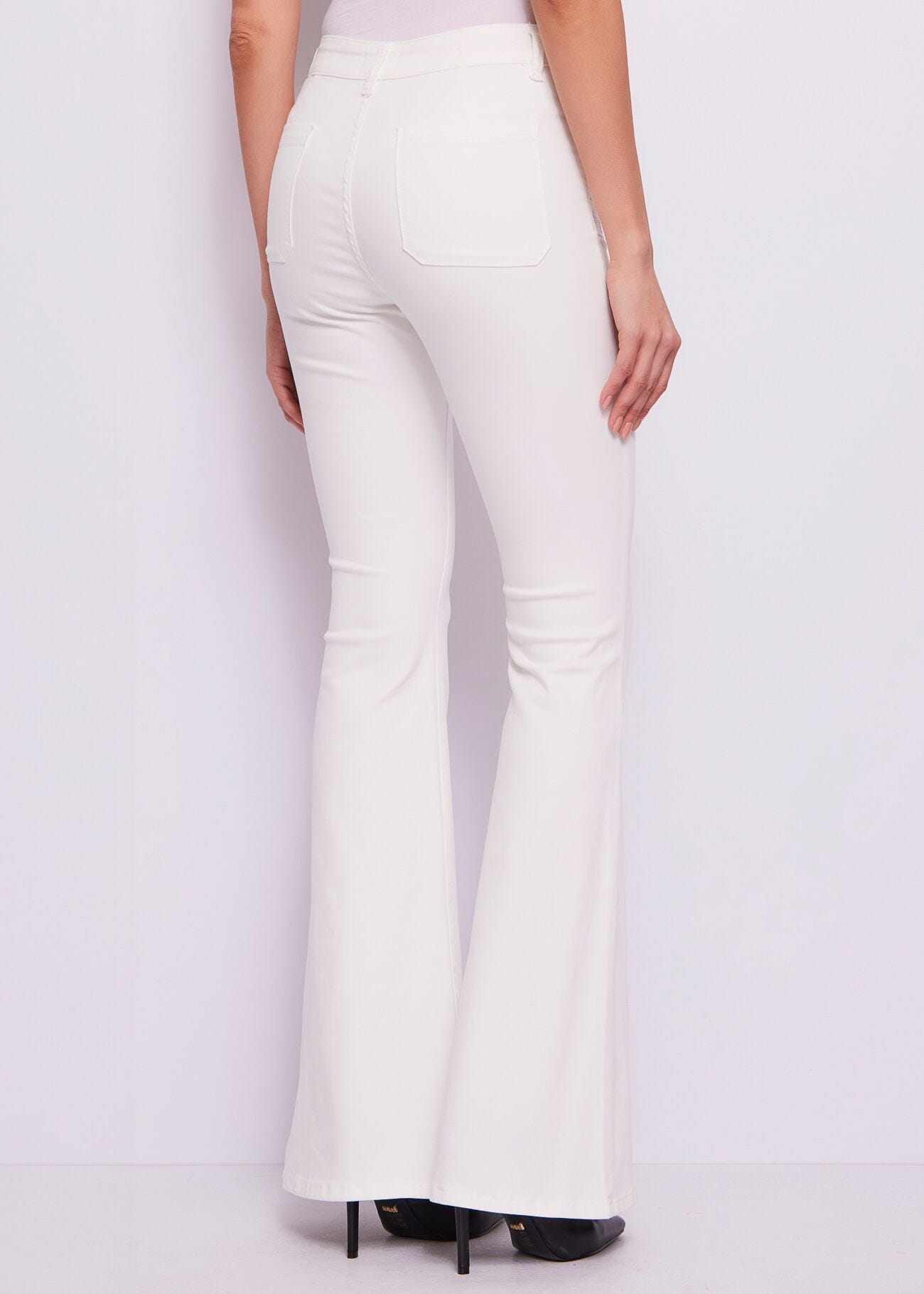 Pantaloni da donna flare con tasche