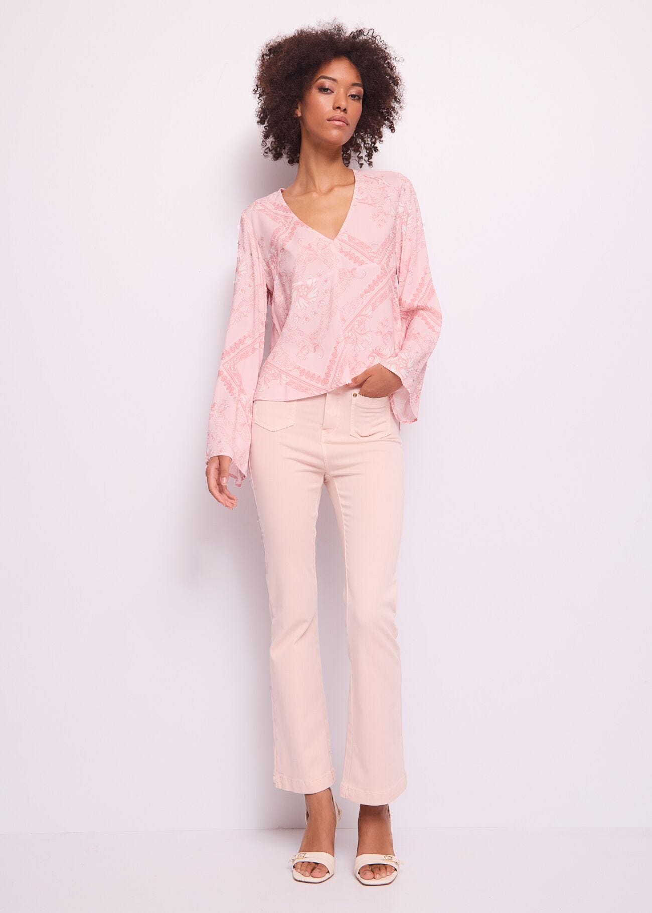 Pantaloni da donna flare con tasche