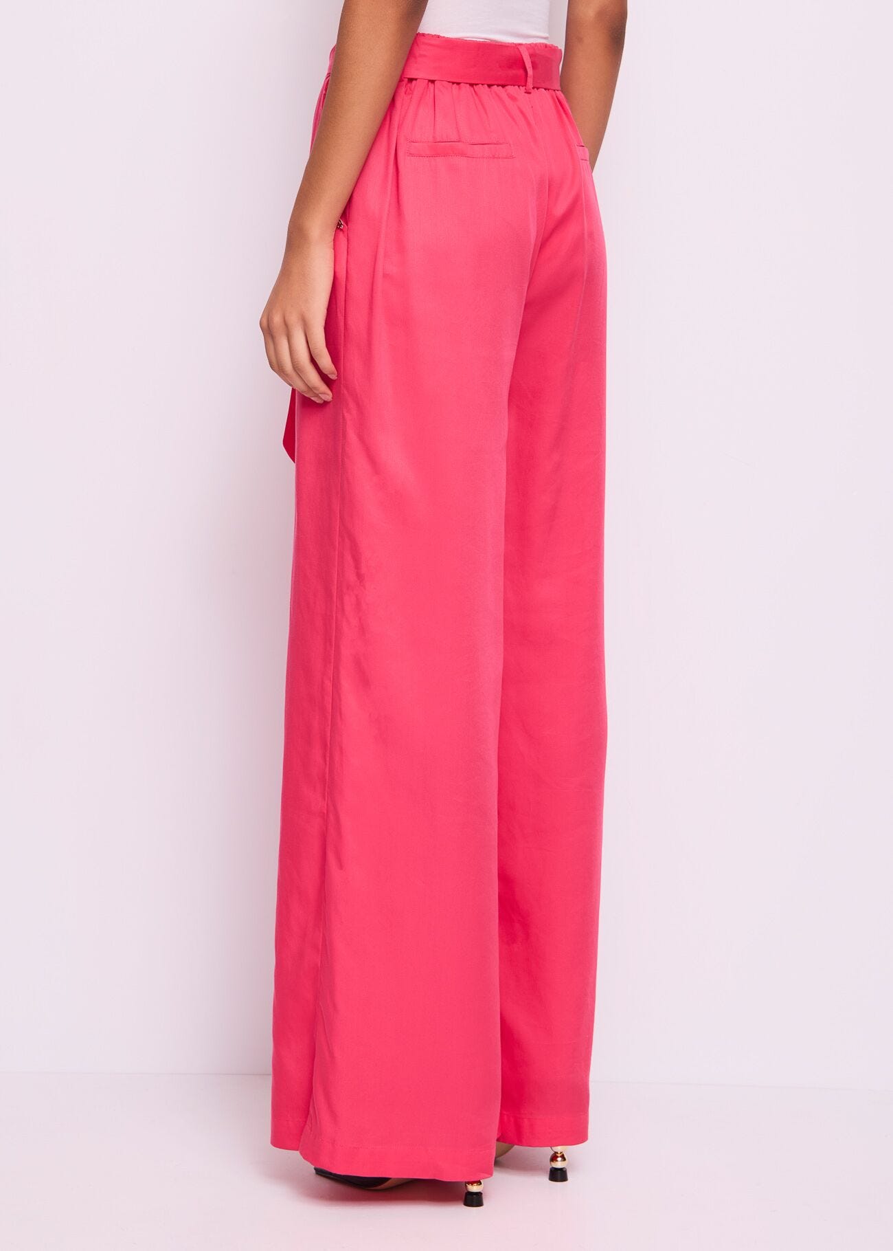Pantaloni da donna rossi con tasche