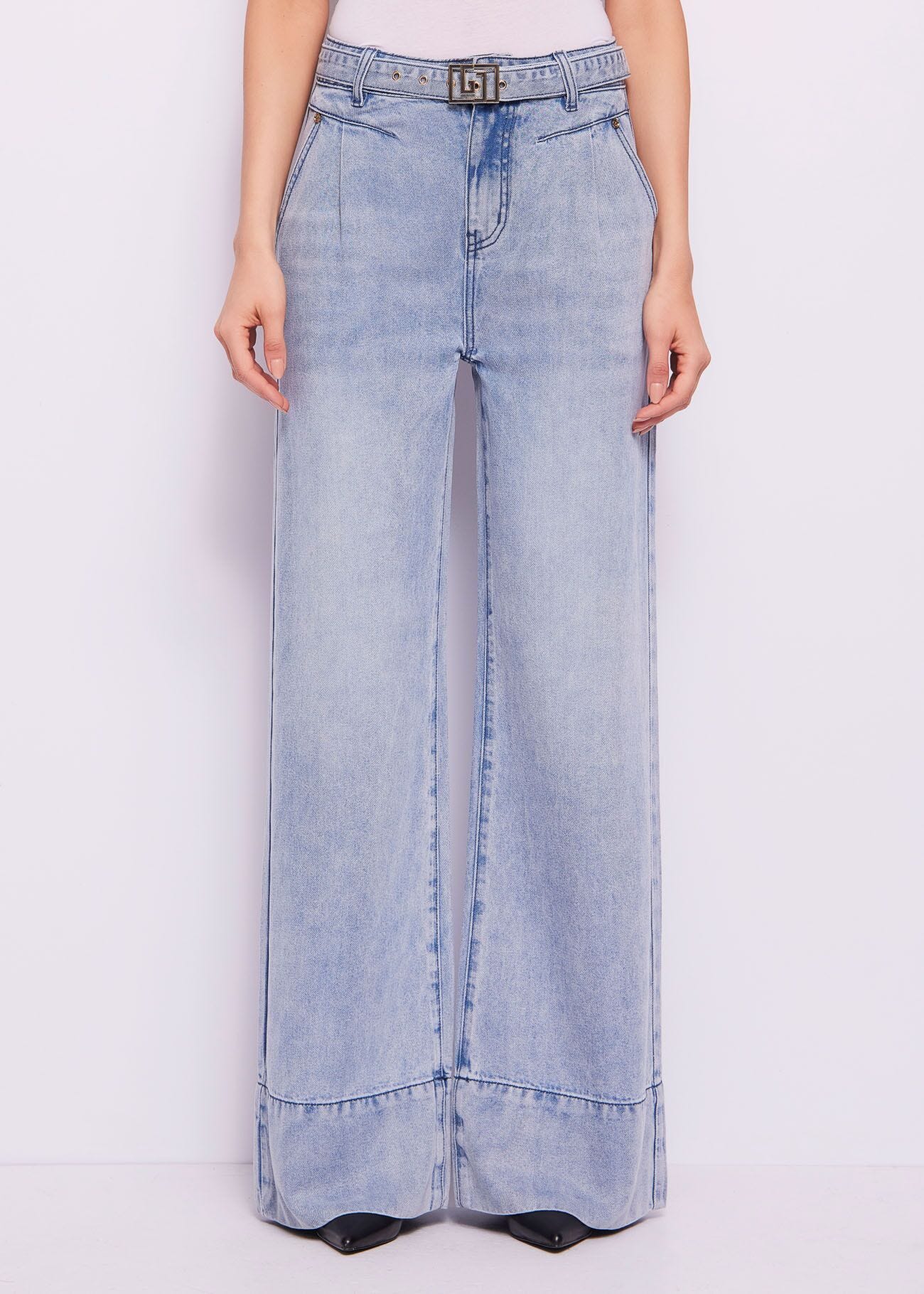 Women's palazzo jeans with belt