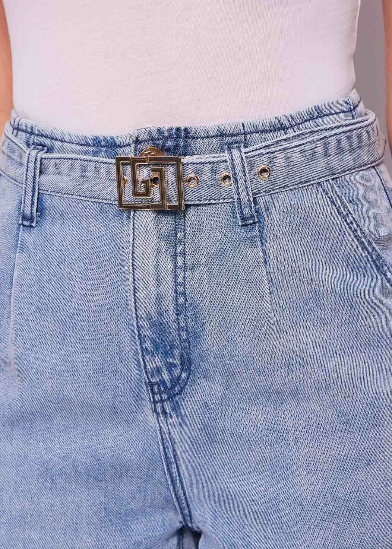 Vaqueros rectos con cinturón para mujer