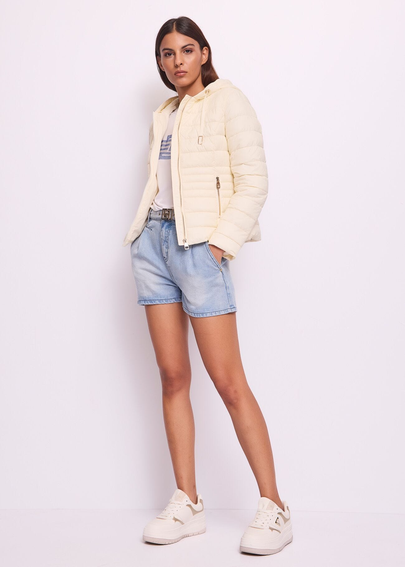 Shorts da donna con fibbia logata
