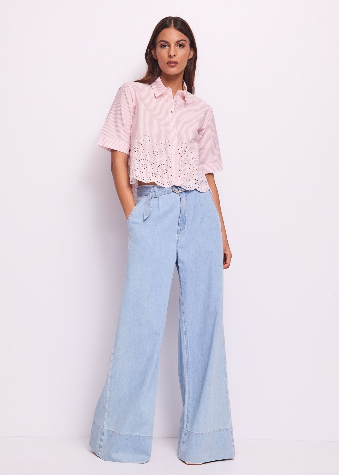 Palazzo jeans with belt