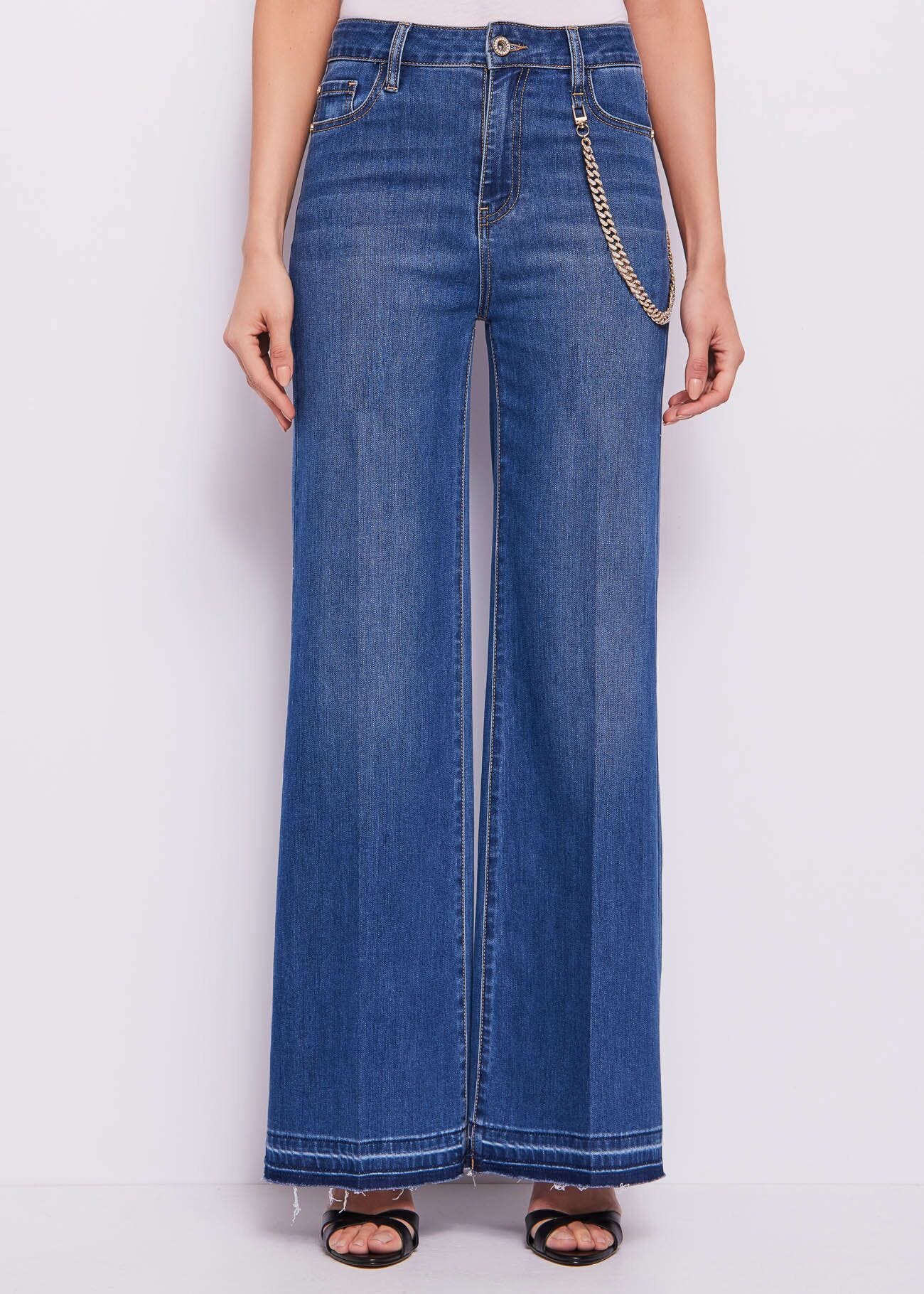 Jeans da donna flare bootcut con dettagli destroyed