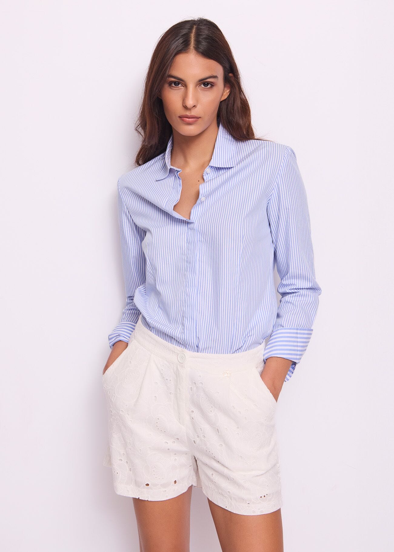Camicia donna con maniche lunghe