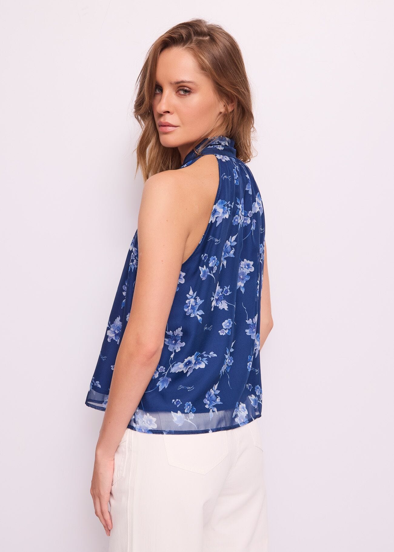 Top donna con collo a foulard