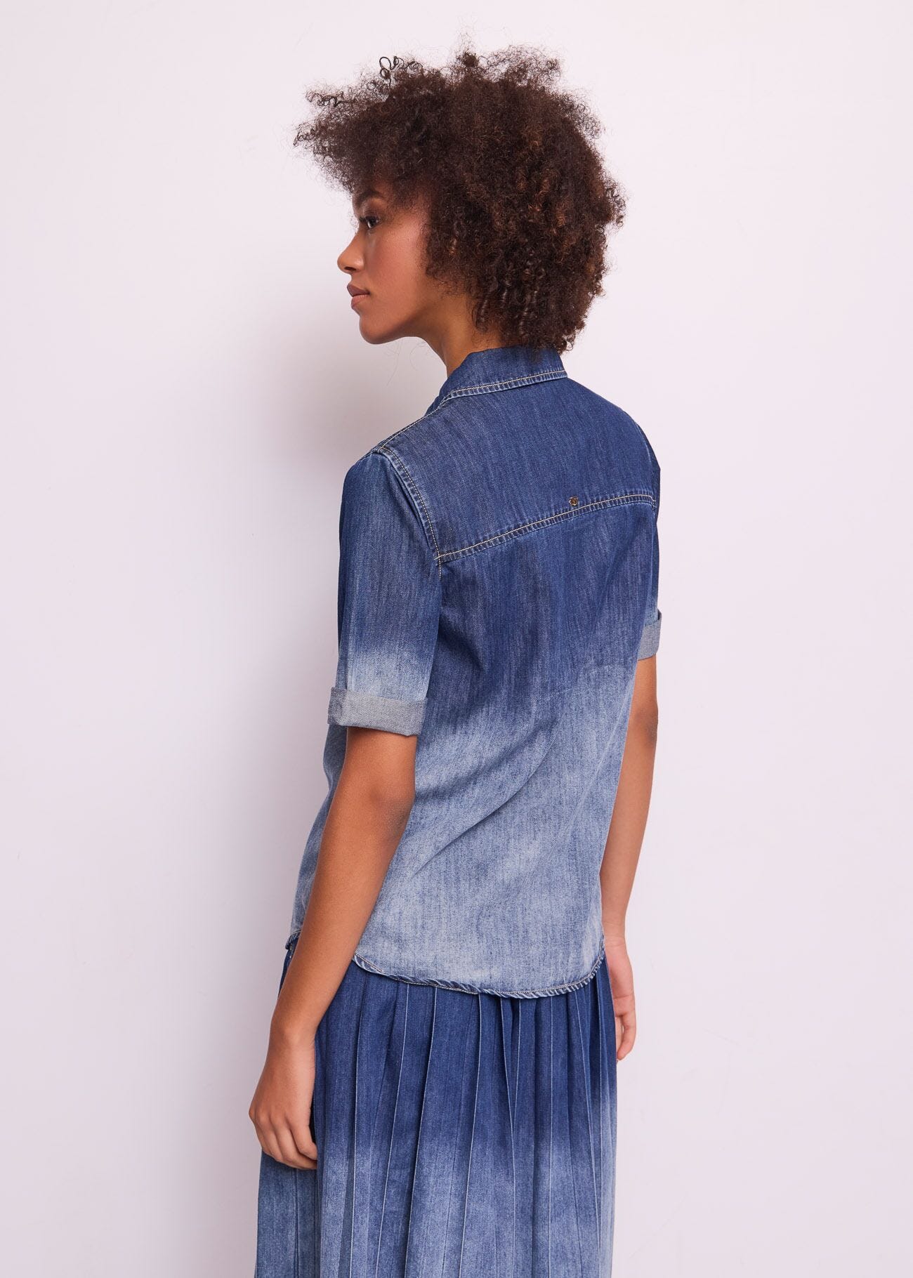 Camisa de mujer en chambray de algodón