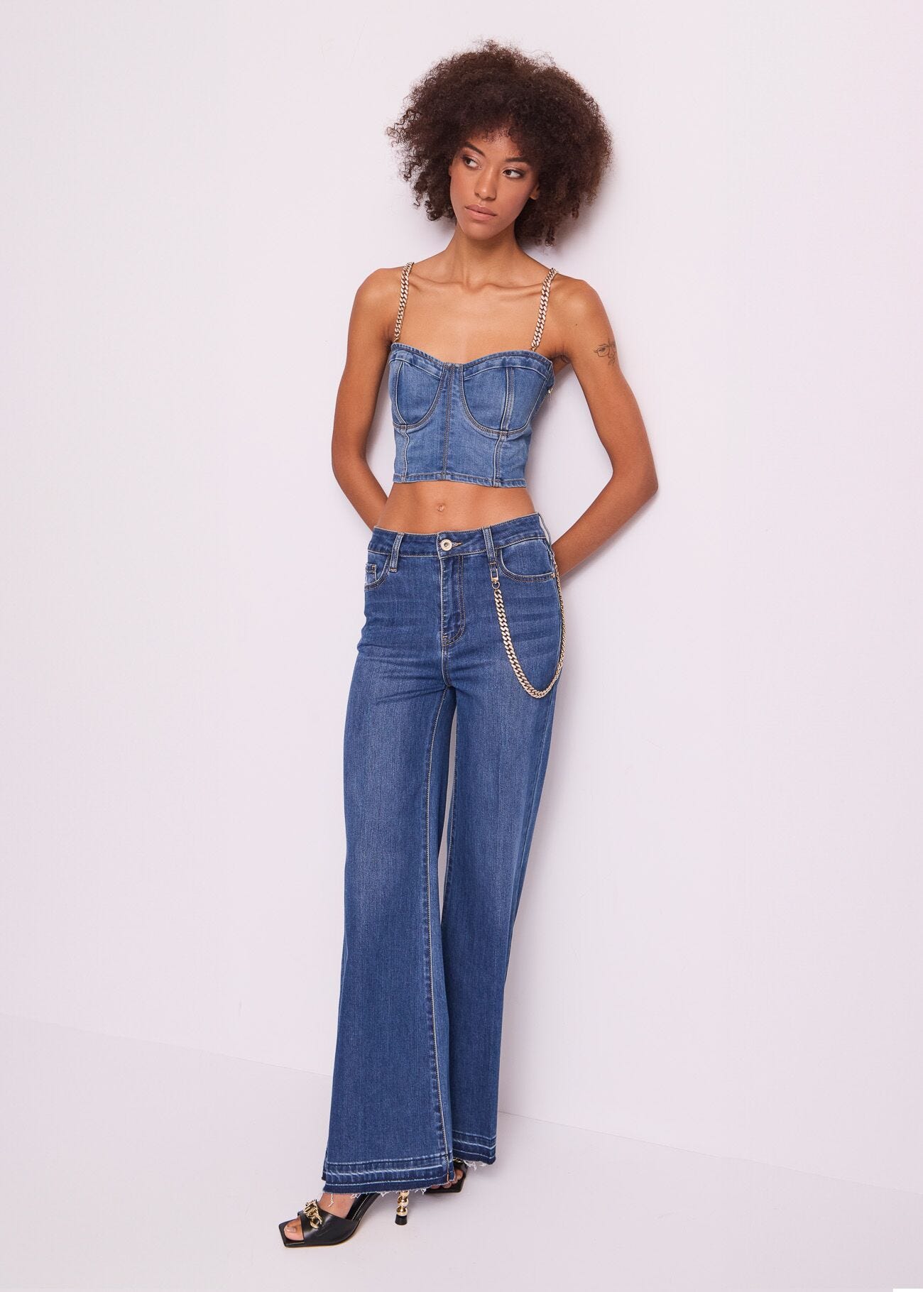 Top donna in denim con spalline
