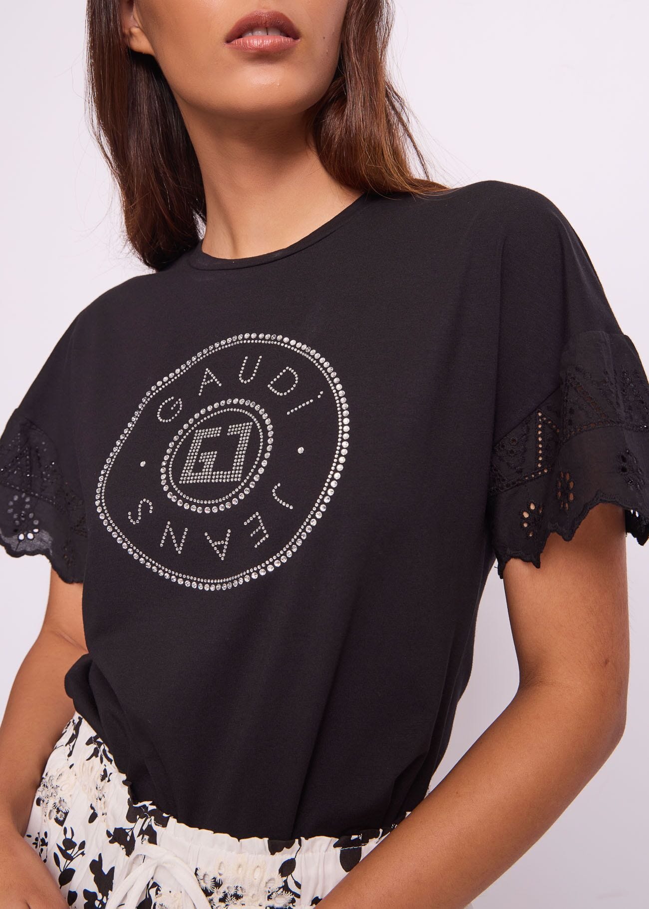 T-shirt noir en coton pour femme