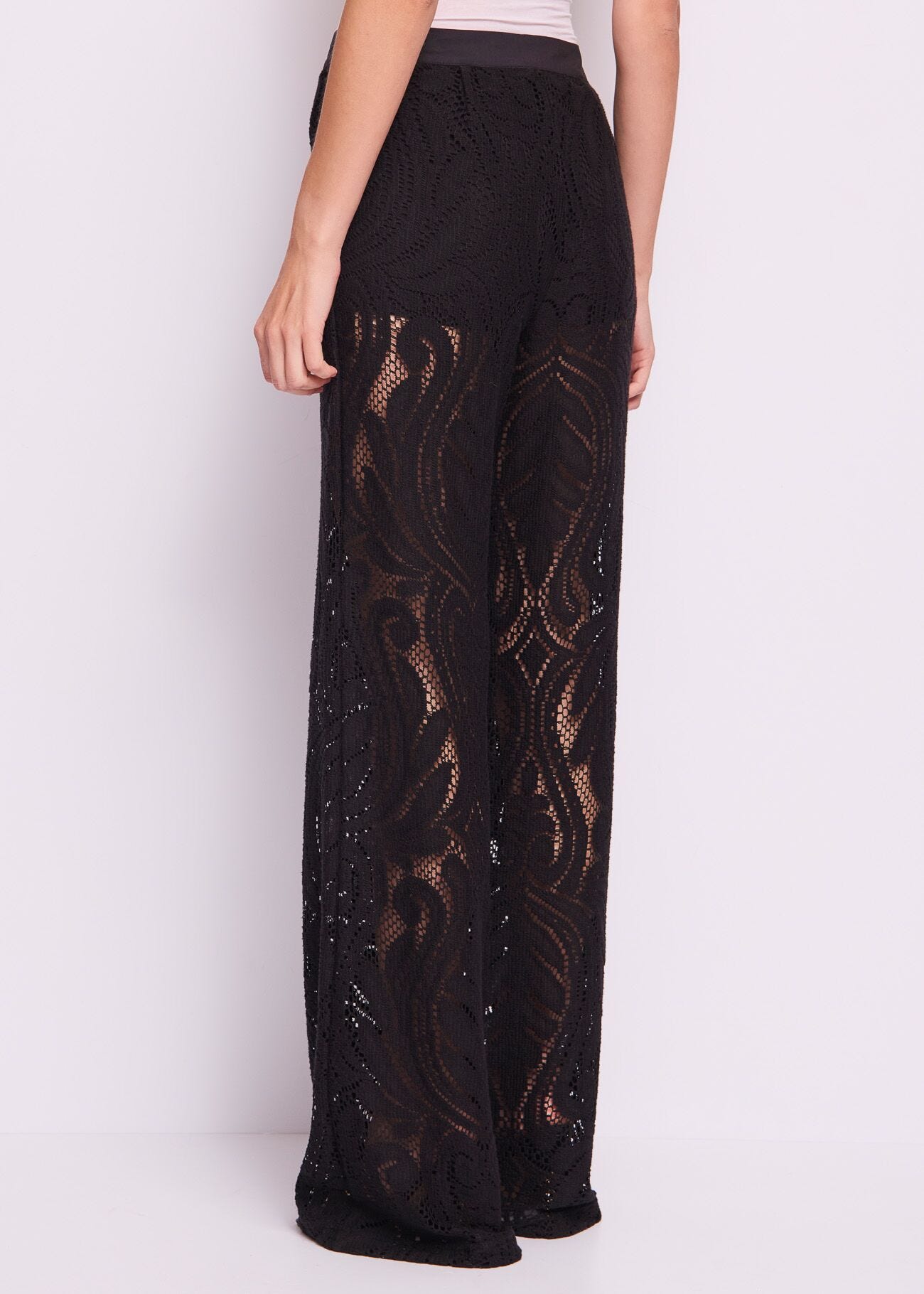 Pantalon noir en dentelle pour femme