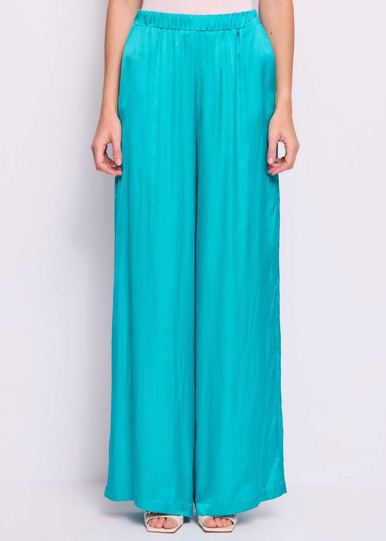 Pantaloni da donna verdi con tasche