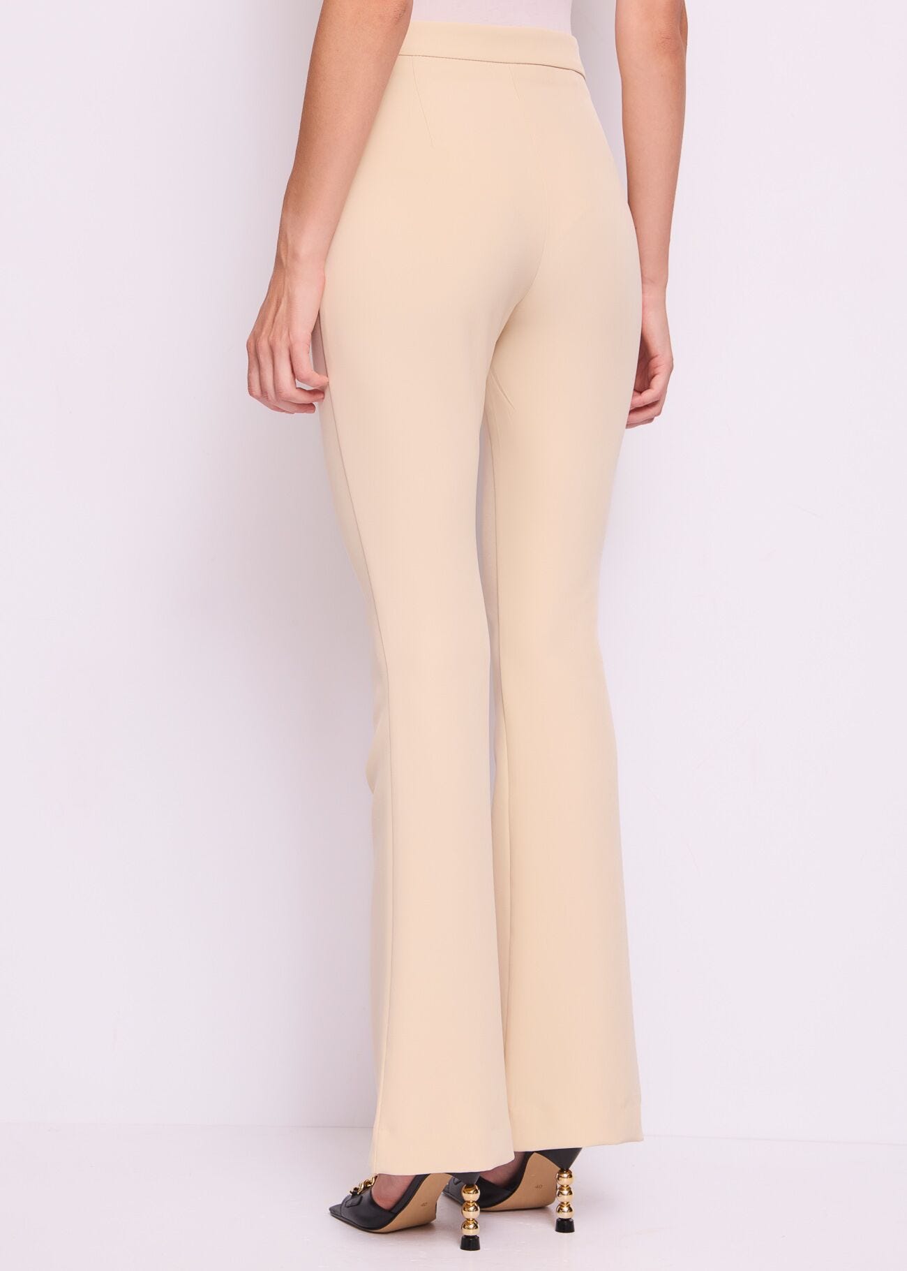 Pantaloni da donna beige in tessuto tecnico