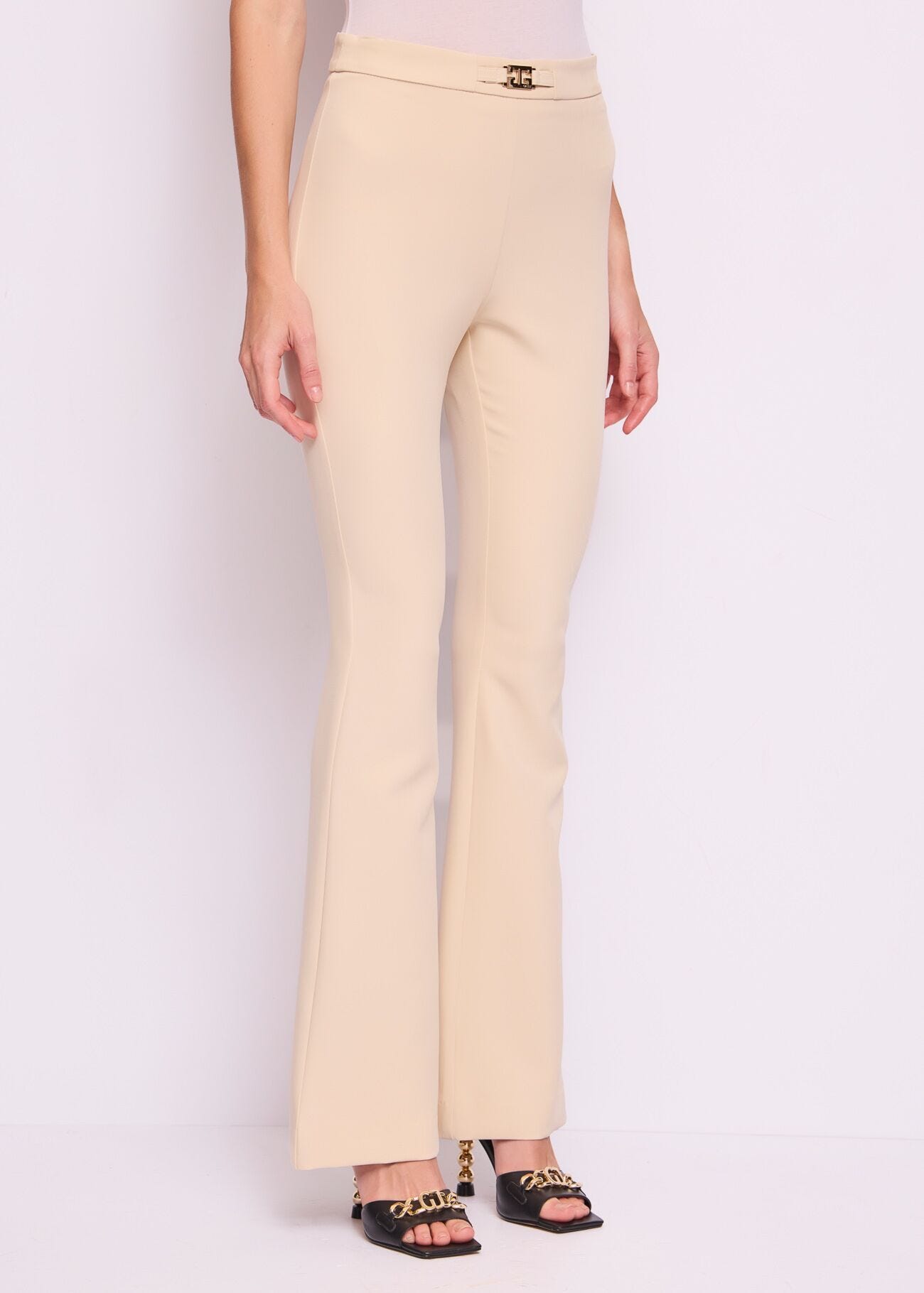 Pantaloni da donna beige in tessuto tecnico