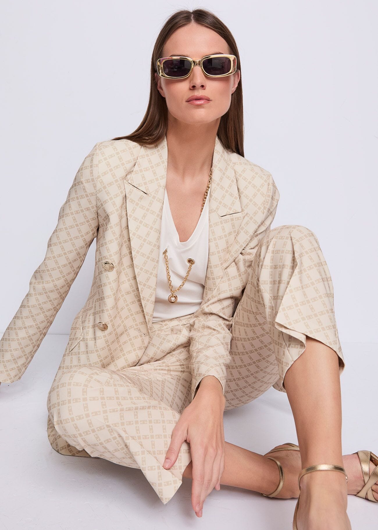 Blazer da donna con revers a lancia