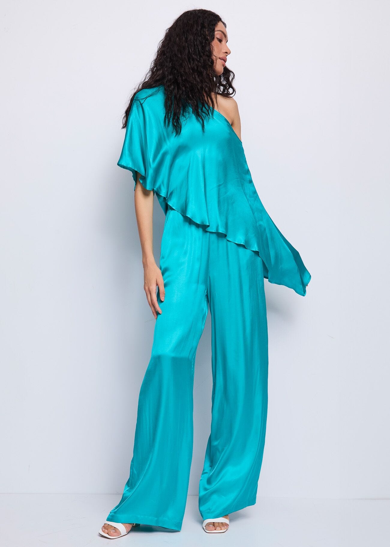 Top verde de raso para mujer