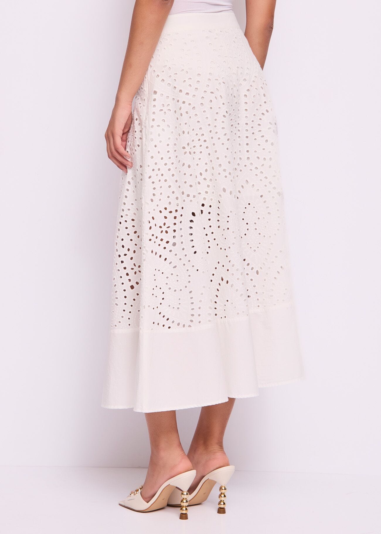 Jupe noire en dentelle et coton