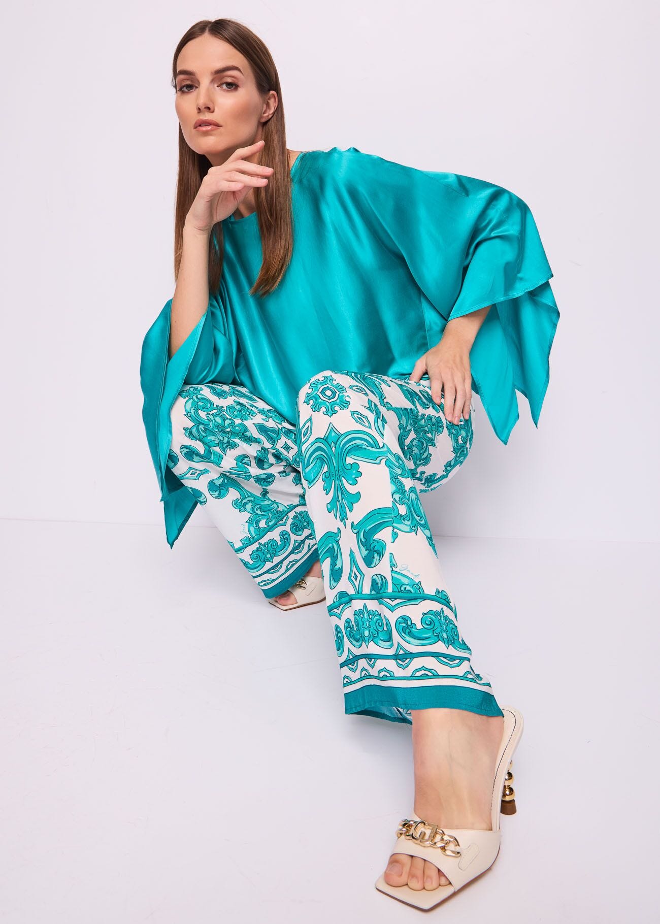 Cape verte en satin